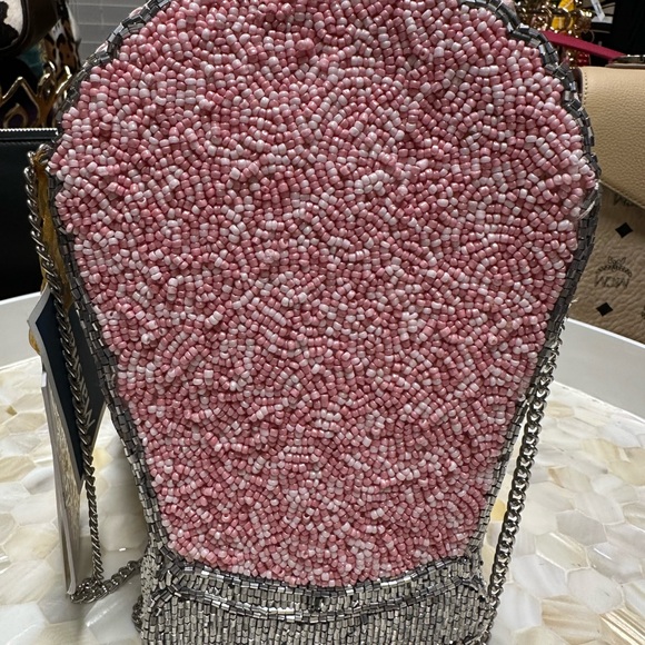 NWT Viral Marshall’s strawberry shake w/straw beaded handbag so unique! - Picture 4 of 6